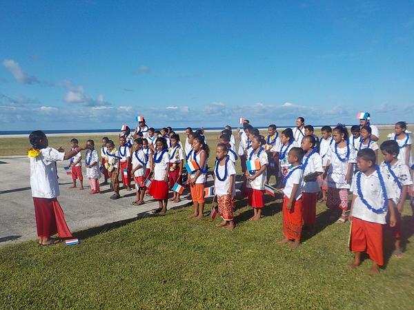 5-Chorale d'enfants à l'arrivée à Futuna 080915_copie