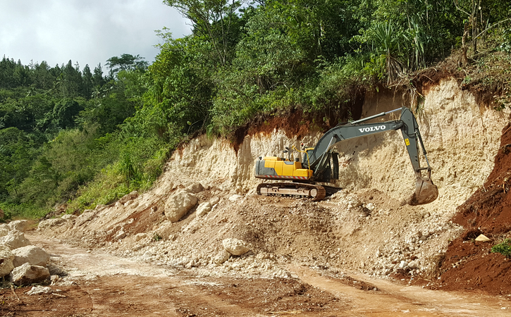 Futuna chantier routier1