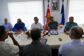 Signature du contrat pour les travaux de construction d'un quai maritime à Leava, le 23 août 2018